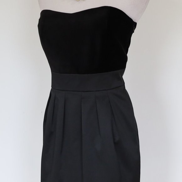 BANANA REPUBLIC Size 4 Black Strapless Cocktail Dress Velvet Satin - Picture 5 of 11